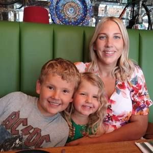 Meet your Posher, Sandra